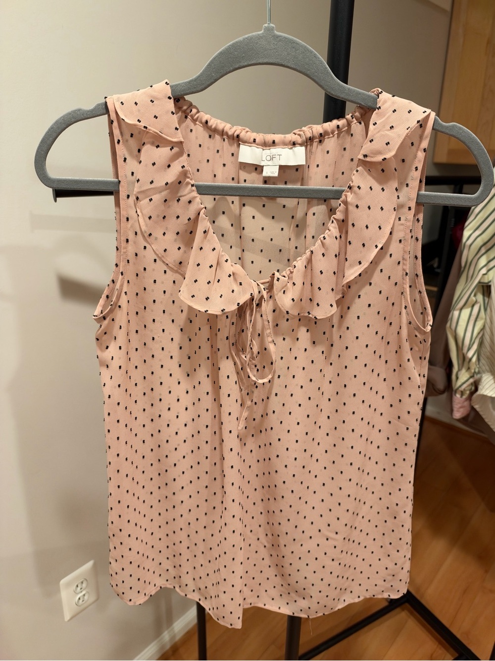 LOFT Sheer Blush Pink Swiss Dot Sleeveless Ruffle Tank Blouse- size small